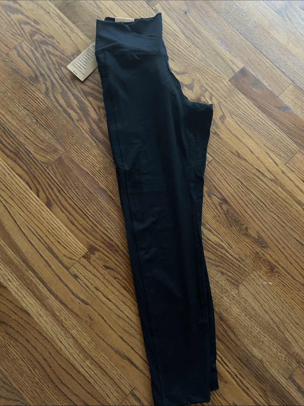 PINK Victoria's Secret Black High-Rise 7/8 Leggings medium sheer side detail